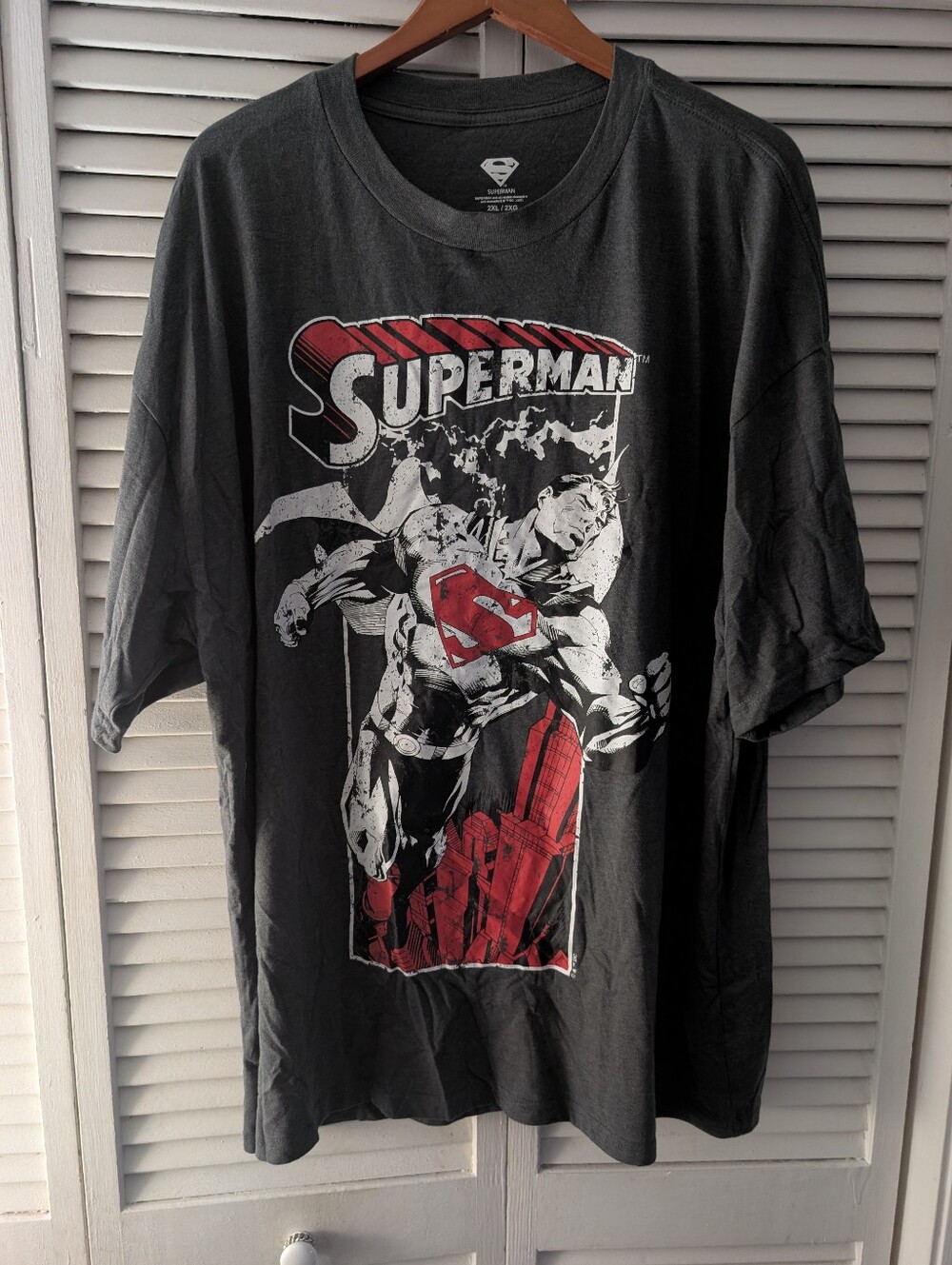 DC Comics Superman Short Sleeve Tee - Dark Gray with Red Accents